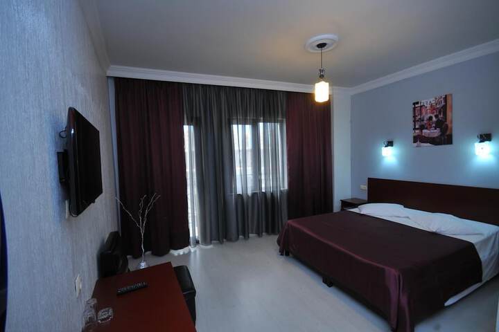 Room 17 of 34