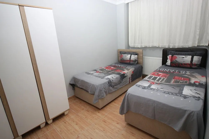 Room 2 of 16