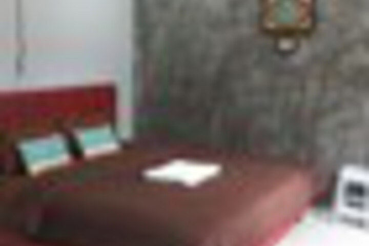 Room 29 of 132