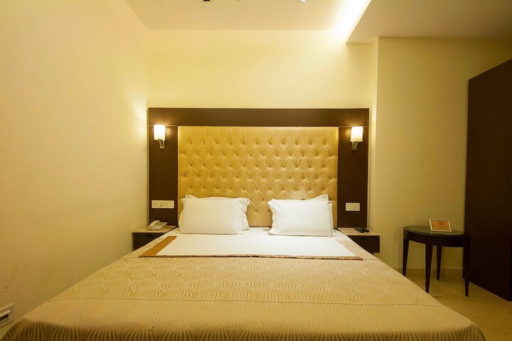 Room 14 of 25