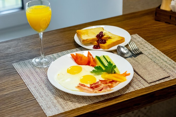 Breakfast/Coffee Service 23 of 37