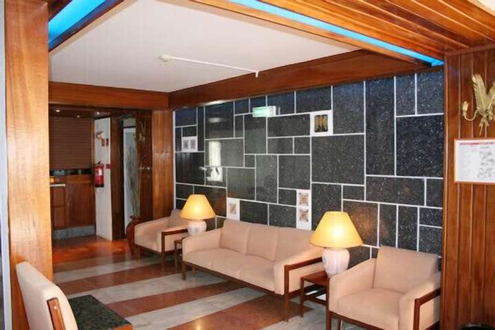 Hotel Interior 4 of 29