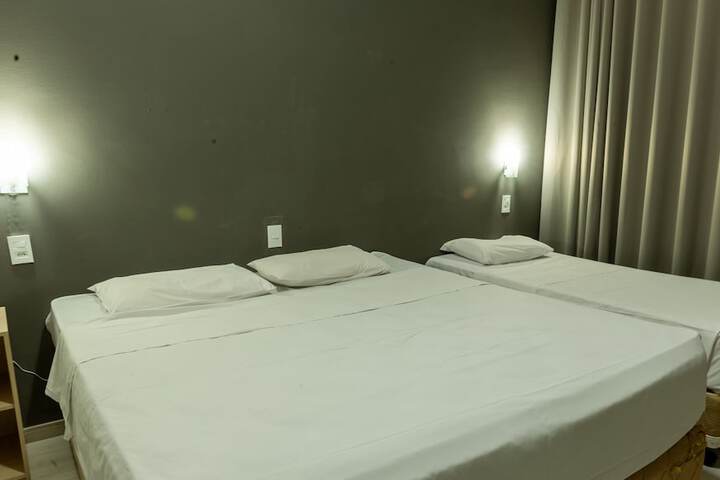 Room 13 of 20