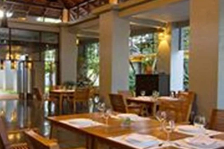 Dining 59 of 79