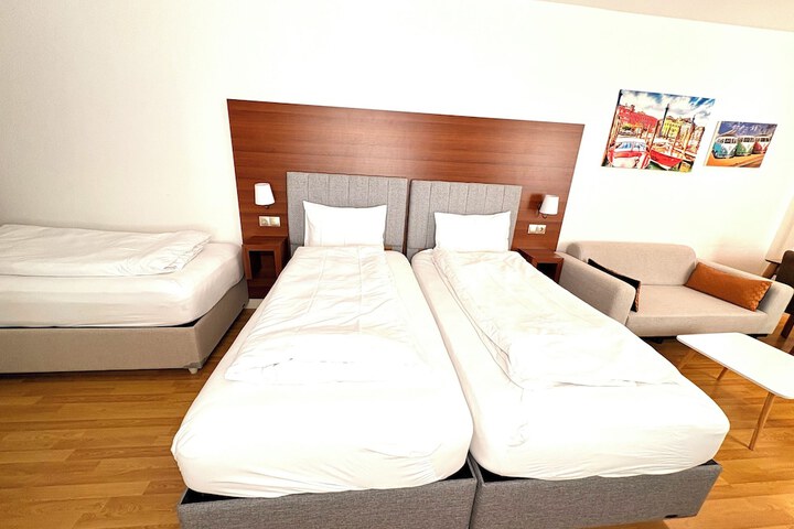 Room 37 of 75