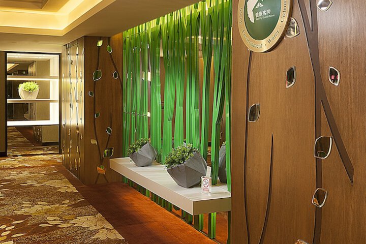 Hotel Interior 7 of 80