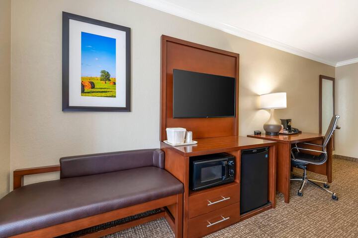 Room 18 of 42