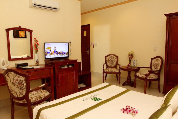 Room 25 of 64