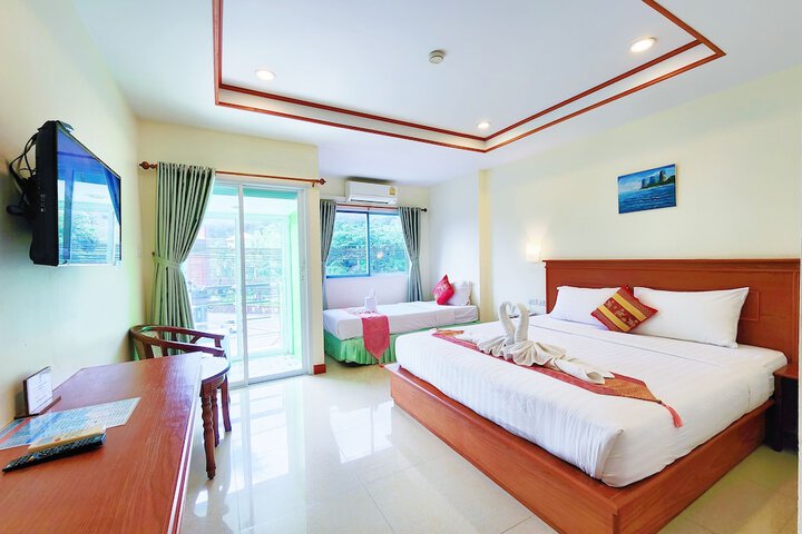 Room 25 of 152