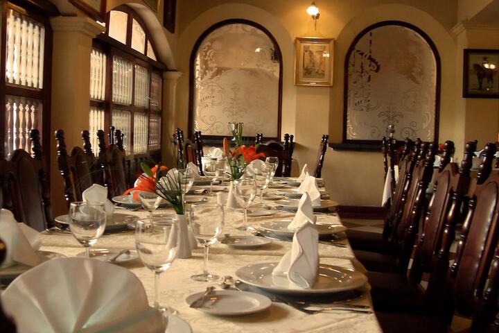 Dining 21 of 45
