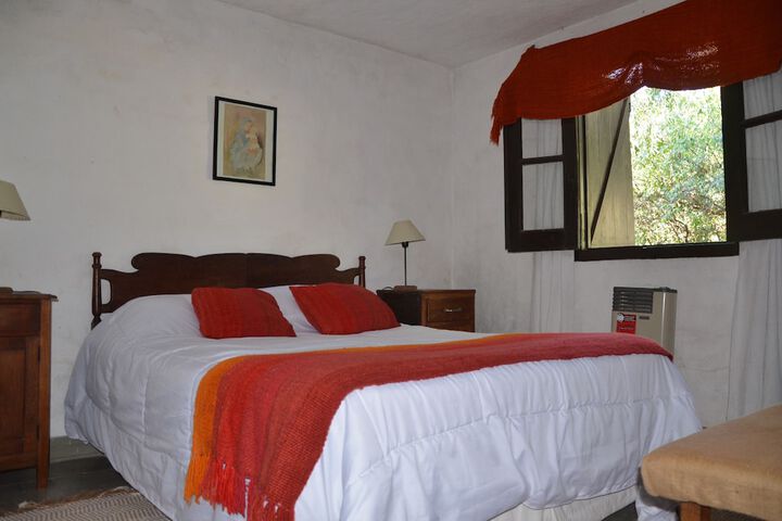 Room 6 of 25