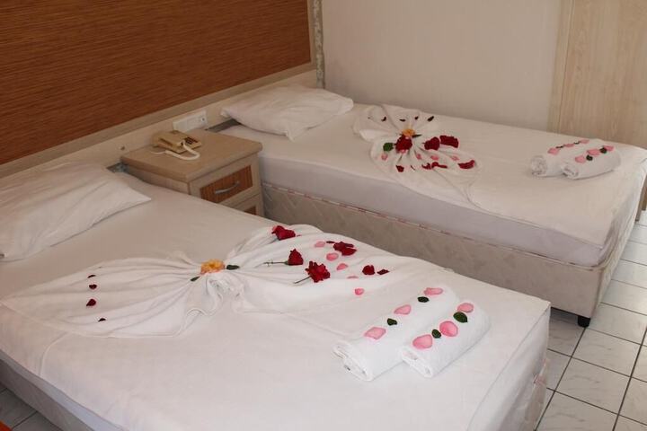 Room 7 of 23