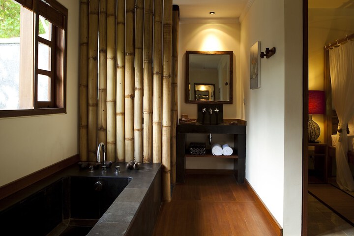 Bathroom Interior Photo