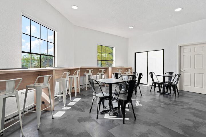 Breakfast area