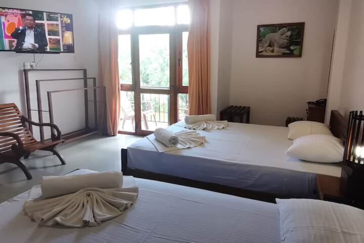 Room 29 of 151