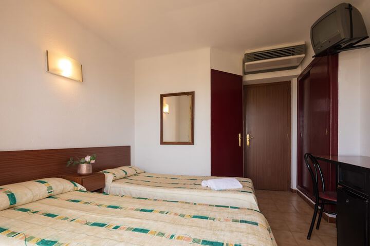 Room 3 of 22