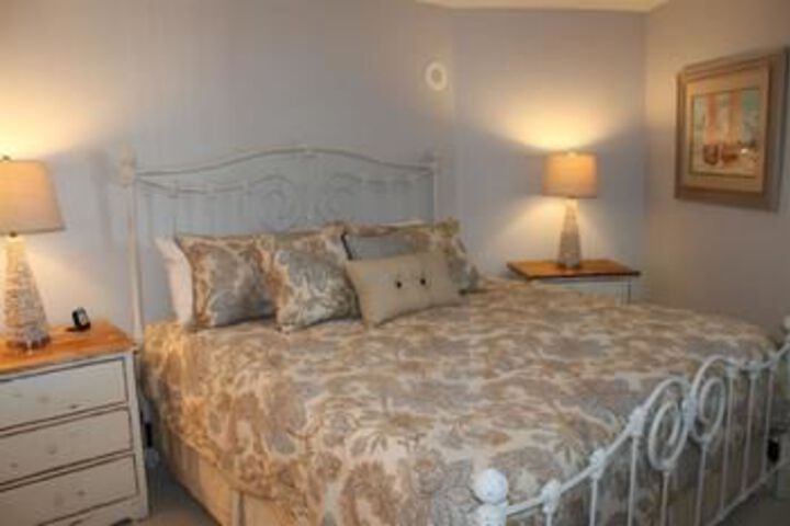 Room 21 of 65