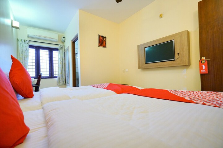 Room 10 of 25