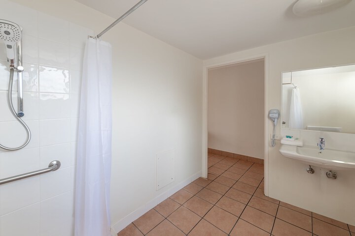 Room 19 of 25