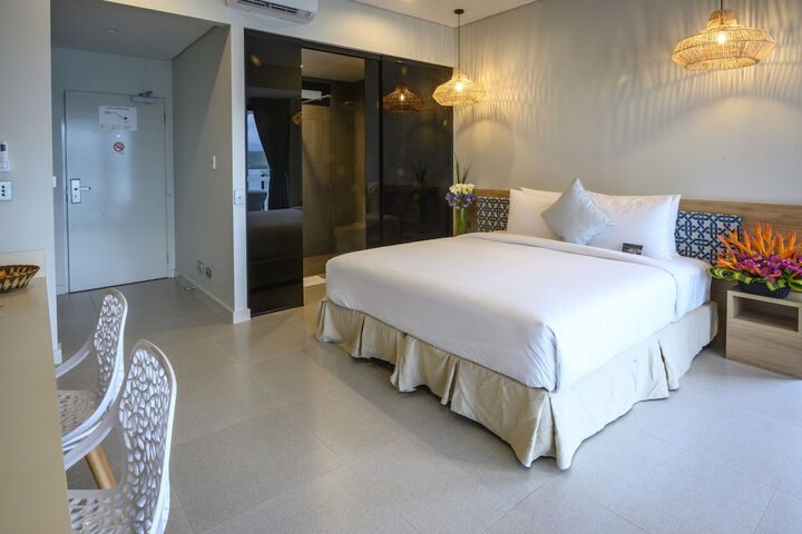 Room 2 of 41