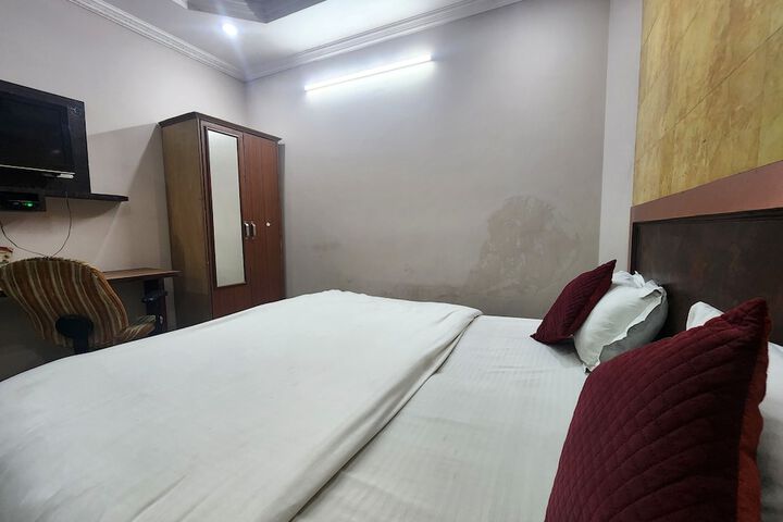Room 35 of 58
