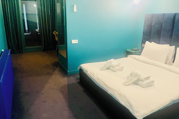 Room 75 of 116