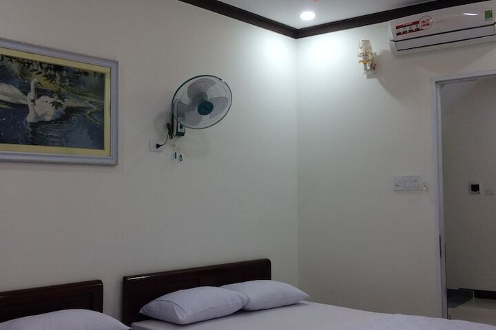 Room 17 of 32