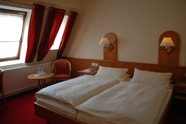 Room 11 of 47