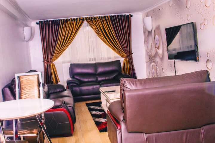Room 16 of 24