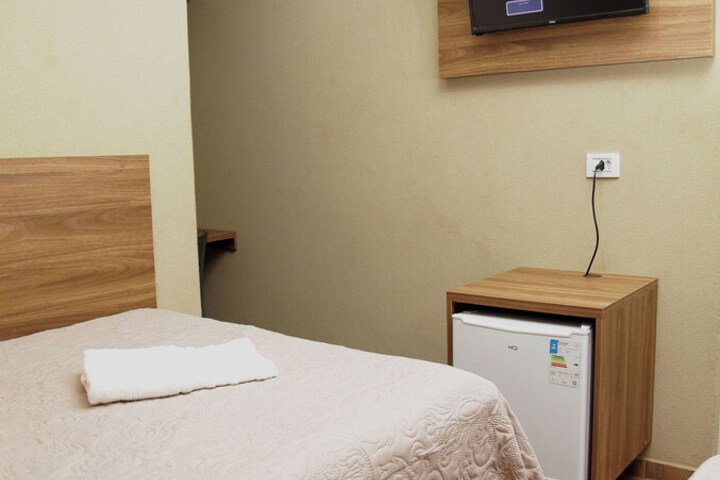 Room 14 of 48