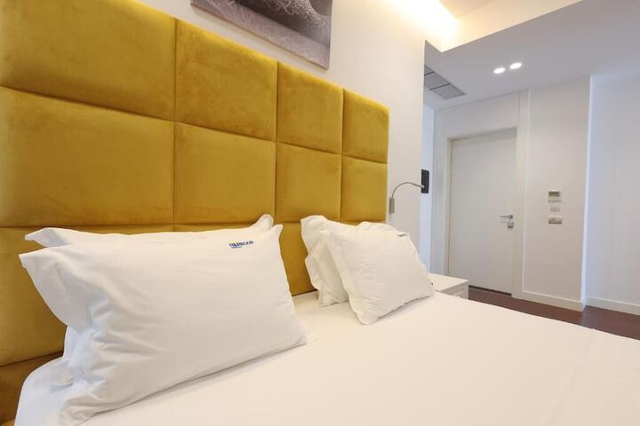 Room 40 of 107