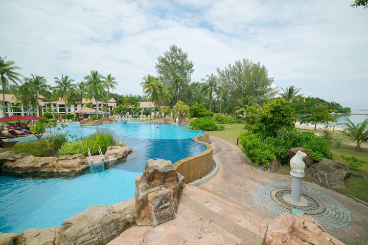 Pool Hotel