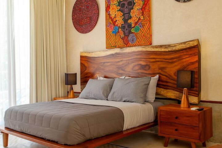 Room 2 of 53