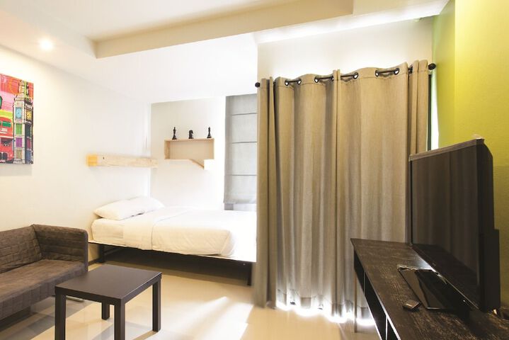 Room 6 of 20