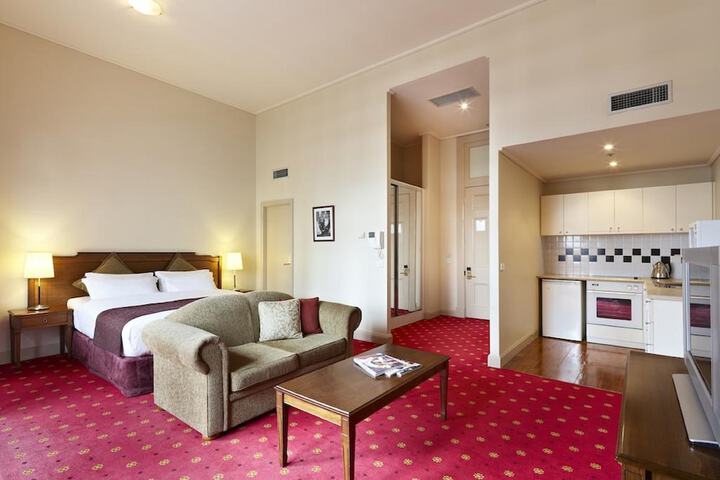 Room 14 of 43