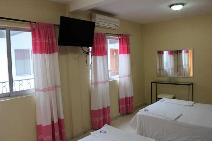 Room 5 of 44