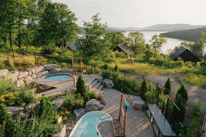 Pools & Facilities
