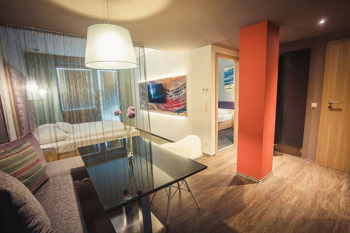 Room 27 of 135