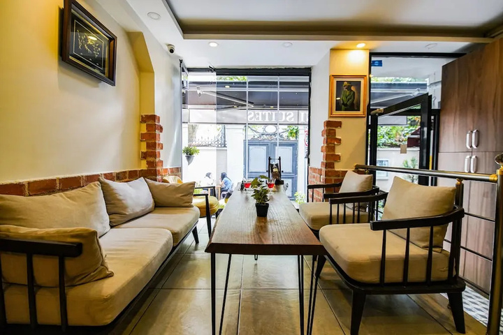 Terrace/Patio 7 of 21