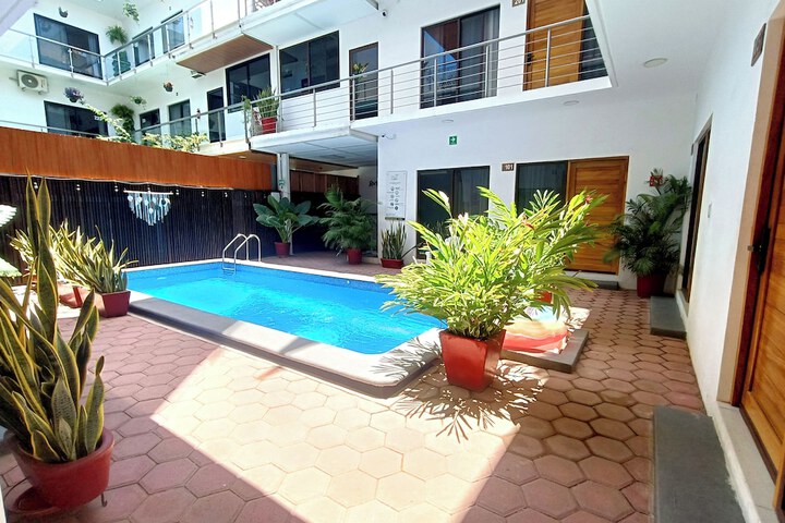 Pool 49 of 60