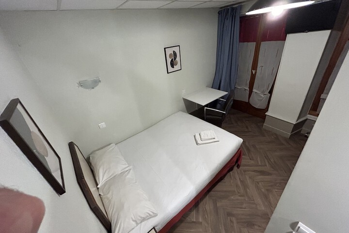Room 29 of 81