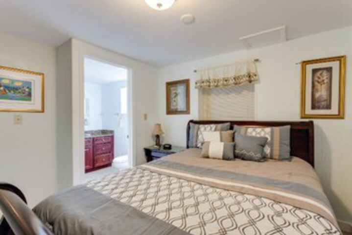 Room 25 of 27
