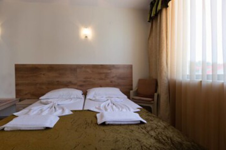 Room 15 of 22