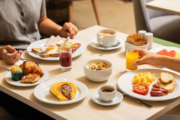 Breakfast/Coffee Service 62 of 74