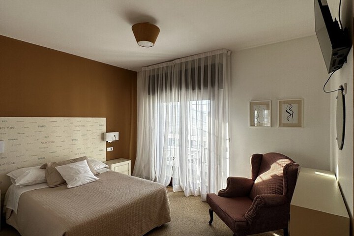 Room 25 of 62