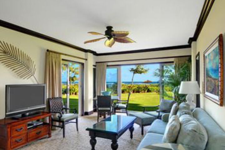 Photo of Waipouli Beach Resort A104 by RedAwning