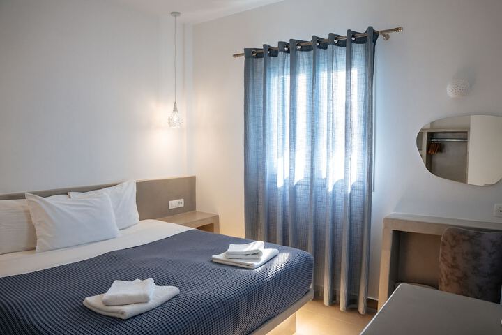 Room 16 of 37