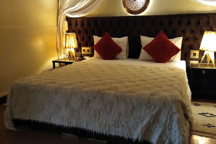 Room 12 of 47