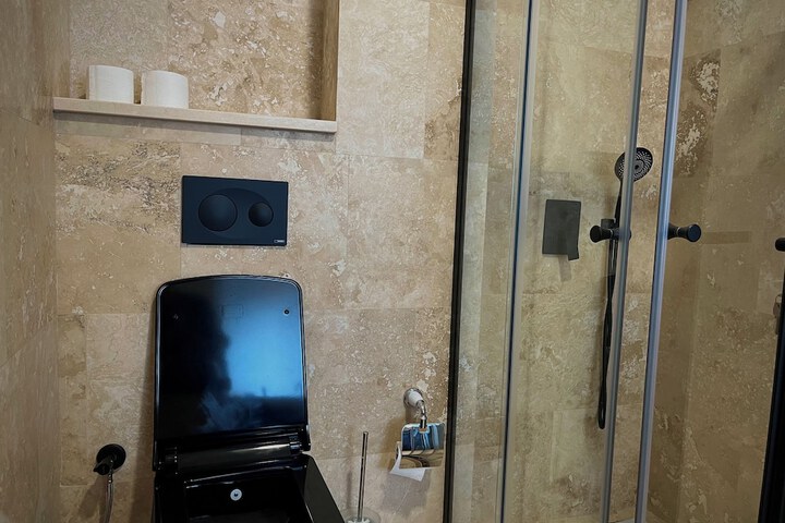 Room 47 of 58