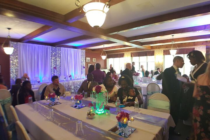 Ballroom/Hall 42 of 52